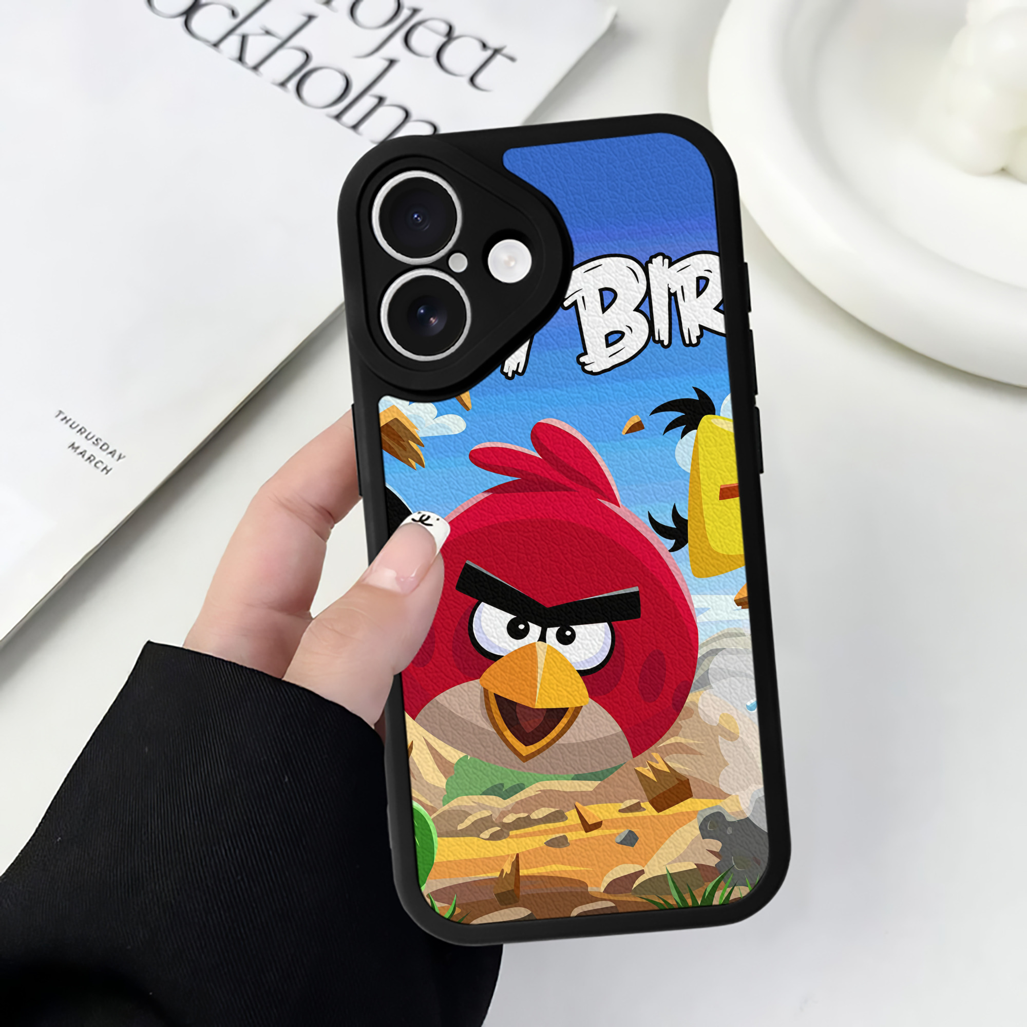 （画像用） Angry Birds アングリーバード 【iPhone 16シリーズ対応】シリコンスマホケース（レザー調） 材質：シリコン